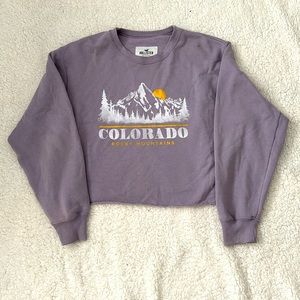 Cropped Hollister Crew Neck